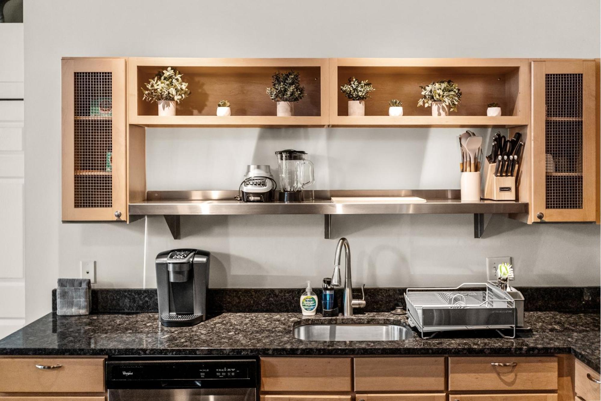 Apartamento Luxury Industrial 2 Bedroom 2 Full Bath Strip District & Riverwalk *
