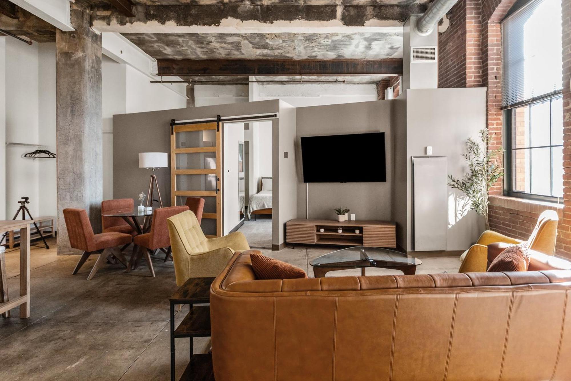Luxury Industrial 2 Bedroom 2 Full Bath Strip District & Riverwalk Apartment Pittsburgh